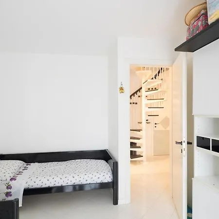 Modern Close To The - - Sarda Grado