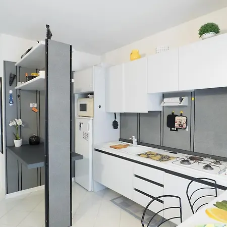 Modern Close To The - - Sarda